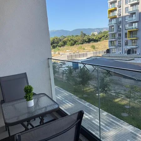 Апартаменты East Gate Premium *