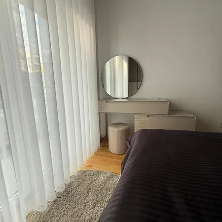 East Gate Premium Апартаменты *